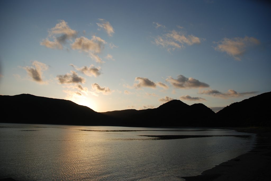 加計呂麻島の日暮れ